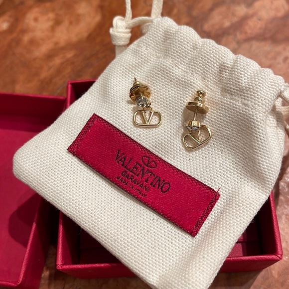 💯 Authentic Valentino earring in new condition - Picture 2 of 2